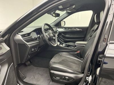 2022 Jeep Grand Cherokee — rear three-quarter view
