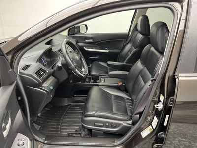 2013 Honda CR-V — rear three-quarter view