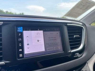 2024 Chrysler Voyager — detail view