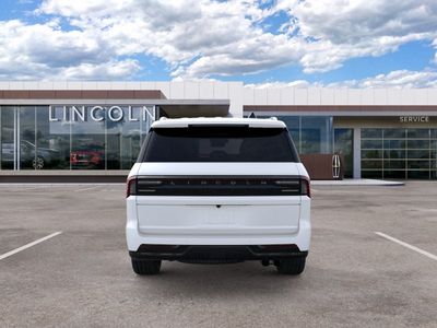 2026 Lincoln Navigator — detail view