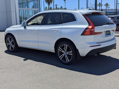 2021 Volvo XC60 — interior view