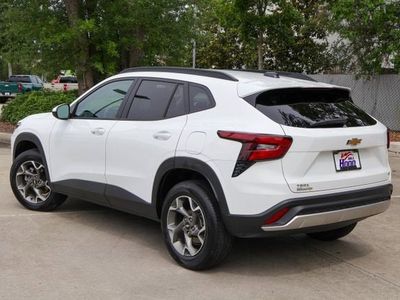 2025 Chevrolet Trax — side profile view