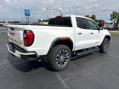 2024 GMC Canyon — detail view