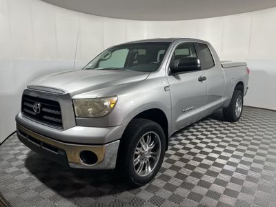 2007 Toyota Tundra — interior view