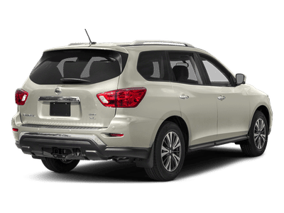 2017 Nissan Pathfinder — side profile view
