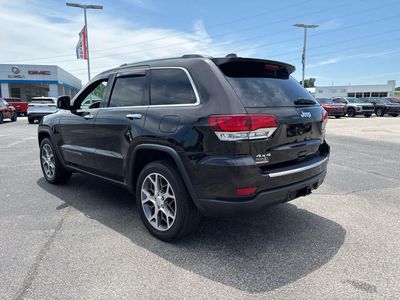 2021 Jeep Grand Cherokee — rear three-quarter view