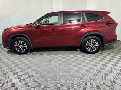 2023 Toyota Highlander — detail view