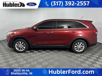 2017 Kia Sorento — detail view