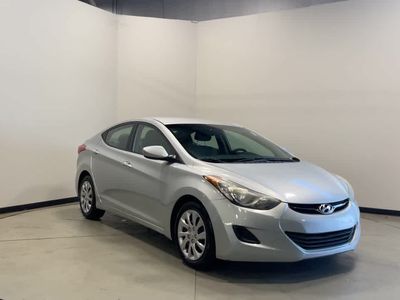 2013 Hyundai Elantra — detail view