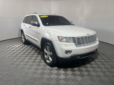 2013 Jeep Grand Cherokee — side profile view