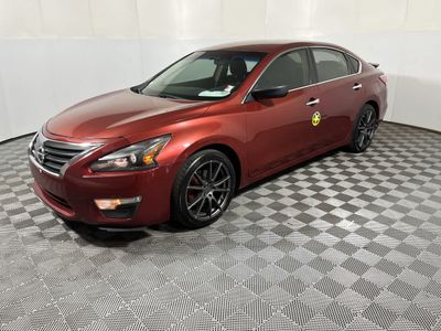2013 Nissan Altima — side profile view