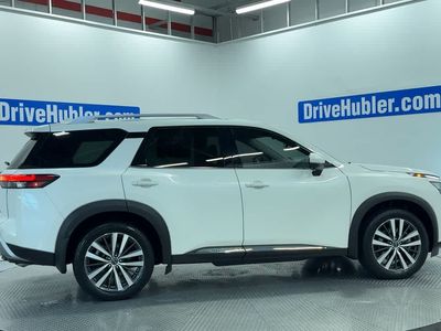 2022 Nissan Pathfinder — rear three-quarter view