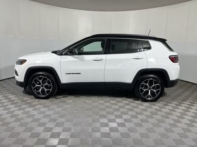 2025 Jeep Compass — detail view