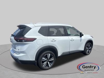 2024 Nissan Rogue — detail view