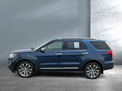2016 Ford Explorer — rear three-quarter view