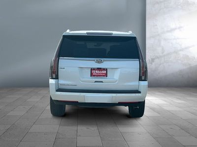 2017 Cadillac Escalade — detail view
