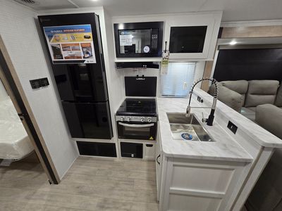 2025 Forest River Palomino - Photo 19