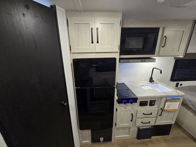 2025 Forest River Palomino - Photo 16
