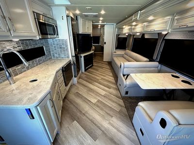 2022 Fleetwood Bounder - Photo 4