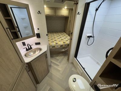 2025 Ember RV E-Series - Photo 10