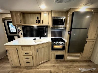 2026 Coachmen Catalina Legacy Edition - Photo 6