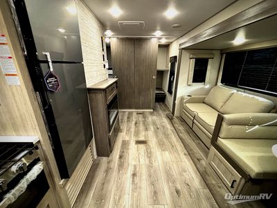 2026 Coachmen Catalina Legacy Edition - Photo 4