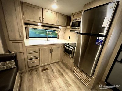 2023 Coachmen Catalina - Photo 6