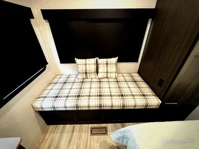 2026 Venture RV SportTrek - Photo 22