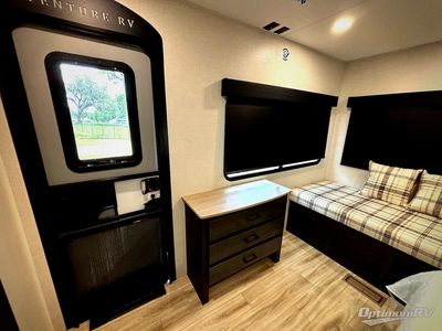 2026 Venture RV SportTrek - Photo 21