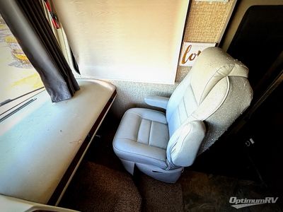 2015 Coachmen Mirada - Photo 9