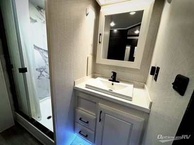 2022 DRV Mobile Suites - Photo 15