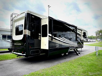 2022 DRV Mobile Suites - Photo 2