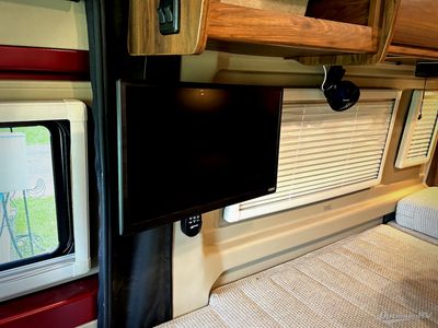 2021 Winnebago Travato — photo 14 view