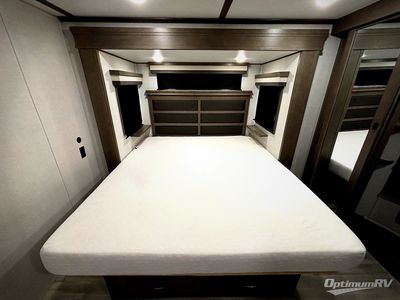 2023 Grand Design Solitude — photo 9 view
