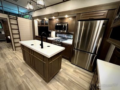 2023 Grand Design Solitude — photo 16 view