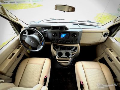 2015 Itasca Spirit — photo 8 view