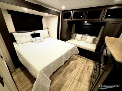 2027 Venture RV SportTrek Touring Edition — photo 8 view