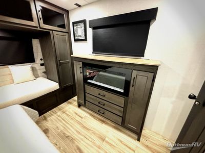 2027 Venture RV SportTrek Touring Edition — photo 11 view