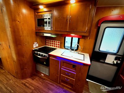 2020 Gulf Stream Vintage Cruiser — engine compartment view