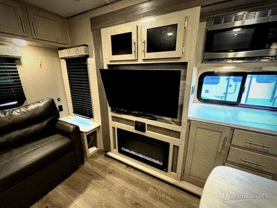 2023 Coachmen Catalina — photo 17 view