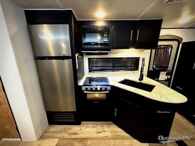 2022 Keystone Springdale — engine compartment view