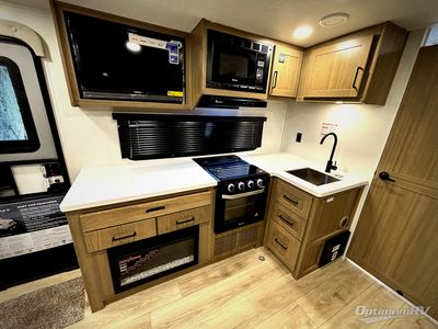 2027 Forest River Flagstaff Micro Lite — photo 7 view