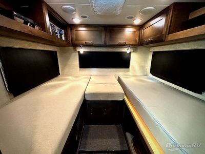 2021 Tiffin Wayfarer — photo 16 view