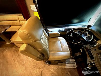 2017 Fleetwood Pace Arrow LXE — photo 7 view