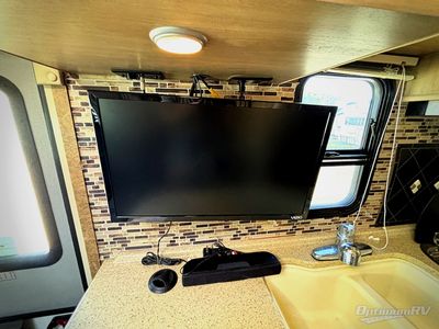 2015 Coachmen Prism - Photo 17