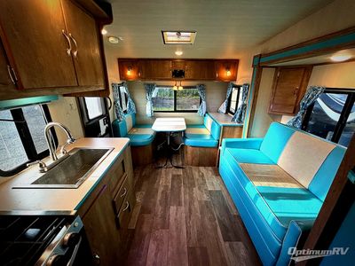 2021 Gulf Stream Vintage Cruiser — interior view