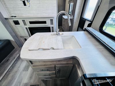 2023 Coachmen Catalina — photo 11 view