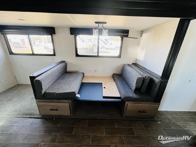 2022 Forest River Cherokee Alpha Wolf - Photo 6