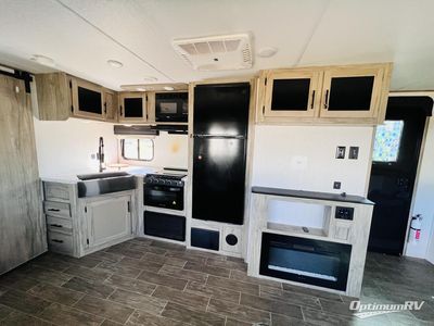 2022 Forest River Cherokee Alpha Wolf - Photo 7