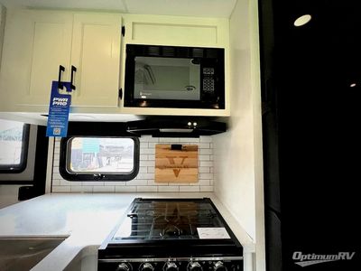 2026 Venture RV SportTrek Touring Edition - Photo 14